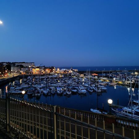 Diamond Harbour - Whole Huge Apartment - Wifi - Beach - Ramsgate Town Eksteriør bilde