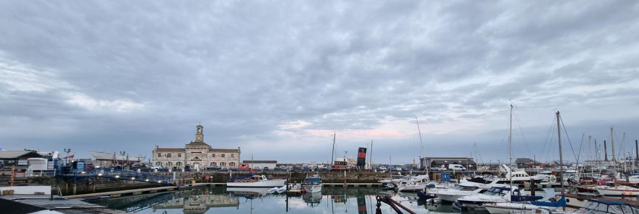 Diamond Harbour - Whole Huge Apartment - Wifi - Beach - Ramsgate Town Eksteriør bilde