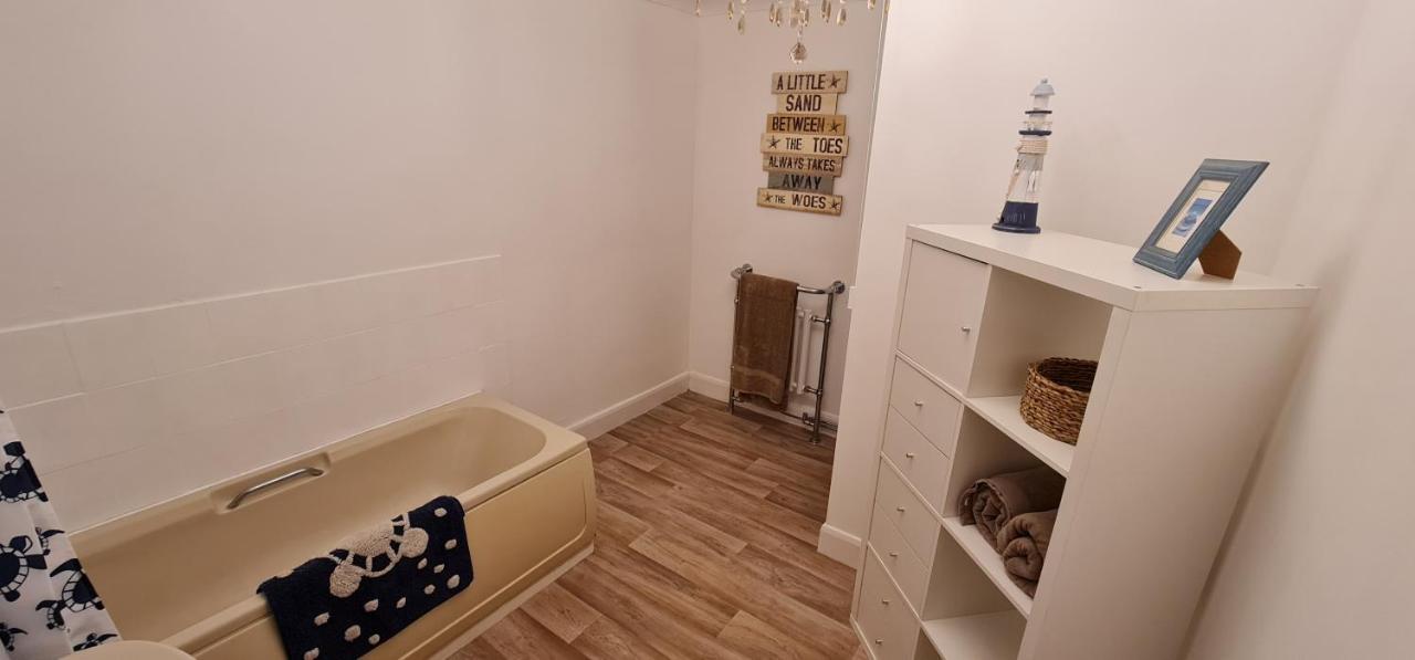 Diamond Harbour - Whole Huge Apartment - Wifi - Beach - Ramsgate Town Eksteriør bilde