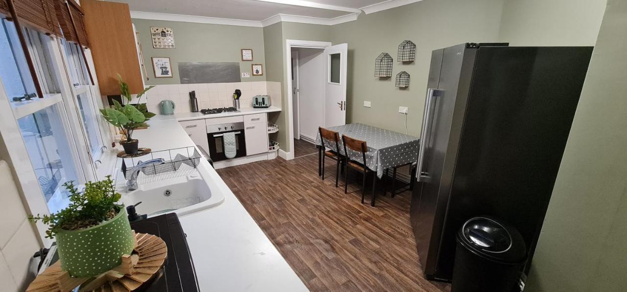 Diamond Harbour - Whole Huge Apartment - Wifi - Beach - Ramsgate Town Eksteriør bilde